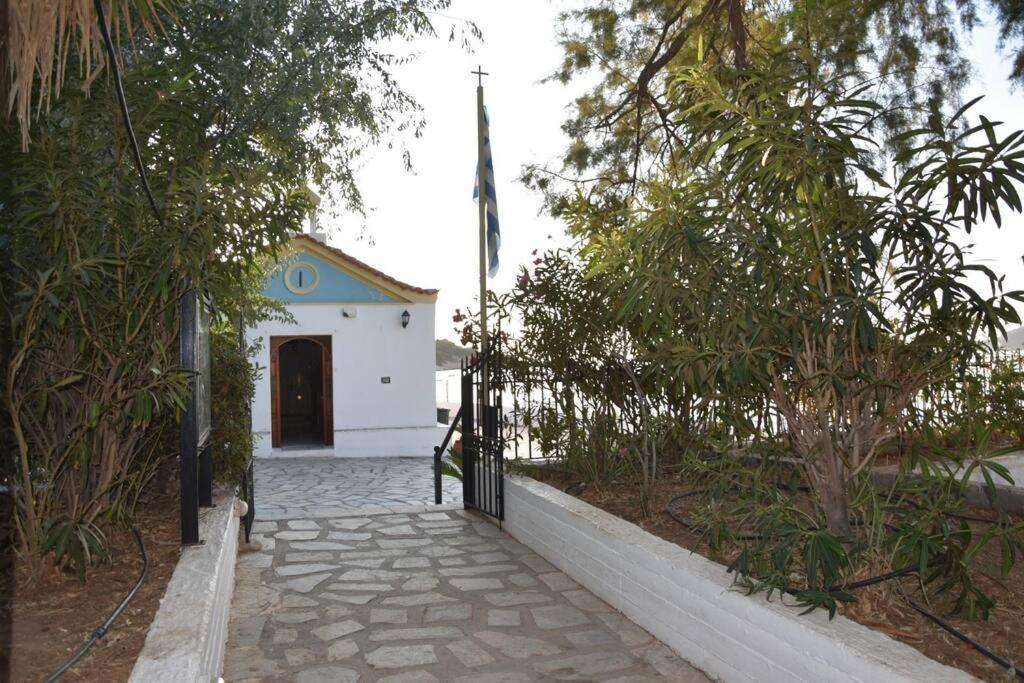 Modern Studio Next To The Sea! Porto Rafti Luaran gambar