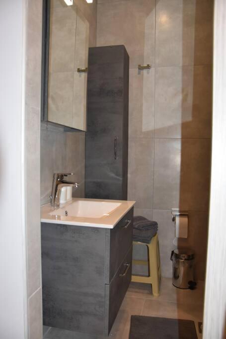 Modern Studio Next To The Sea! Porto Rafti Luaran gambar