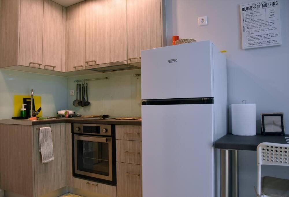 Modern Studio Next To The Sea! Porto Rafti Luaran gambar